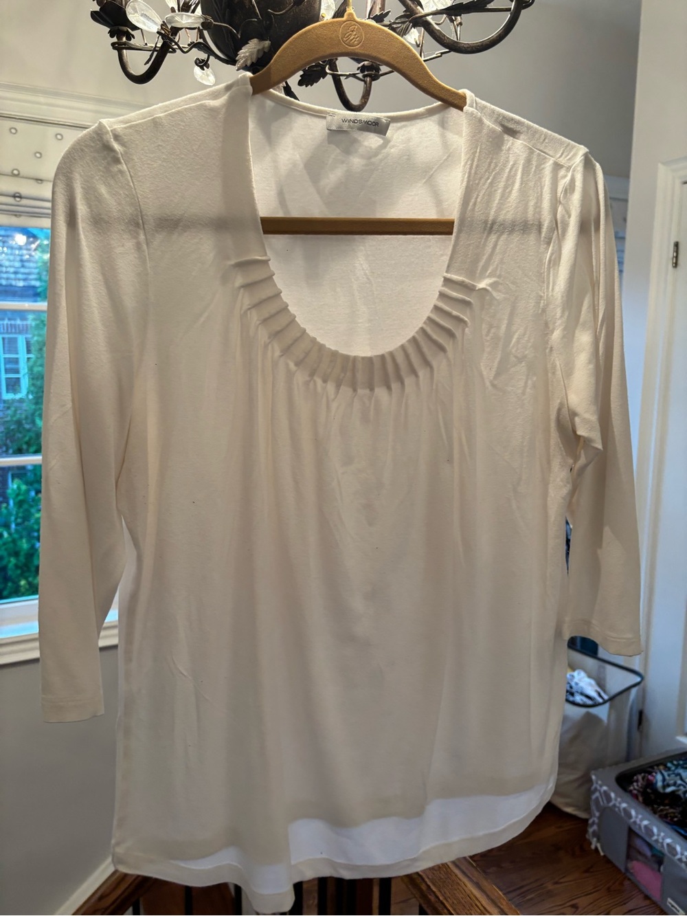 Windsmoor Scoop-Neck Long Sleeve Women's Top in Cream size Large